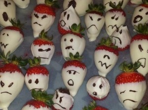 work from home Rebelmoms share healthy recipes strawberry ghosts for halloween